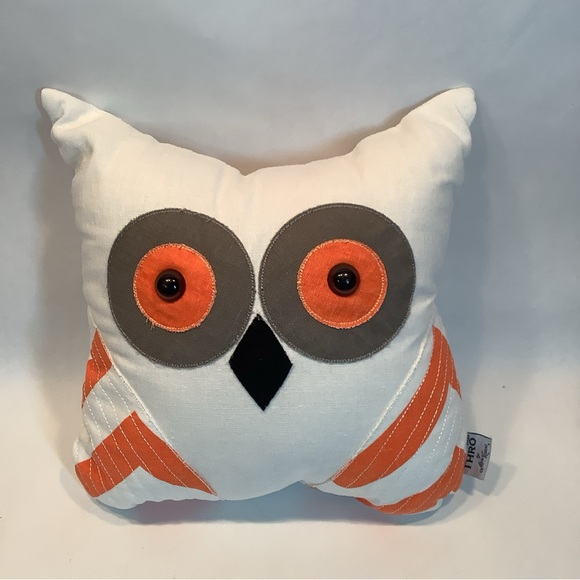 Owl Pillow Thro By Marlo Lorenz Halloween White Orange Button Eyes 11"X 11" EUC - Picture 2 of 5